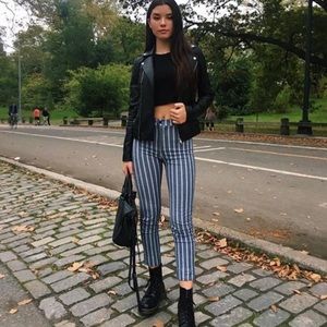 Brandy Melville Gray and White Striped Tilden High Waist Cropped Jeans Pants